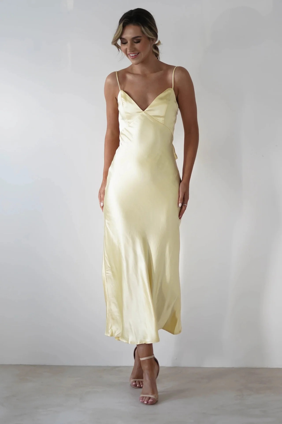 Backless Tie Detail V-Neck Maxi Dress