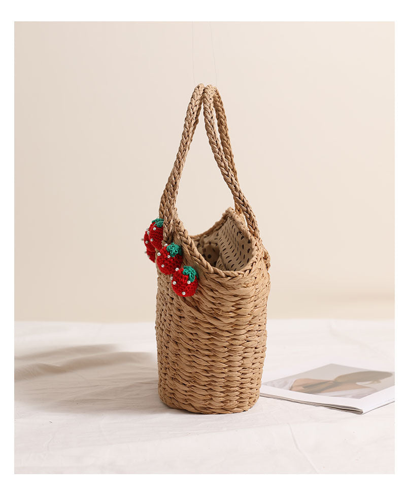 Cute Strawberry Portable Vegetable Basket Bag Hand Carrying Large Capacity Straw Bag Vacation Beach Bag Hand Woven Bag