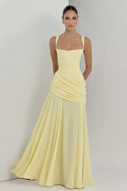 Elegant Summer Fitted Dress